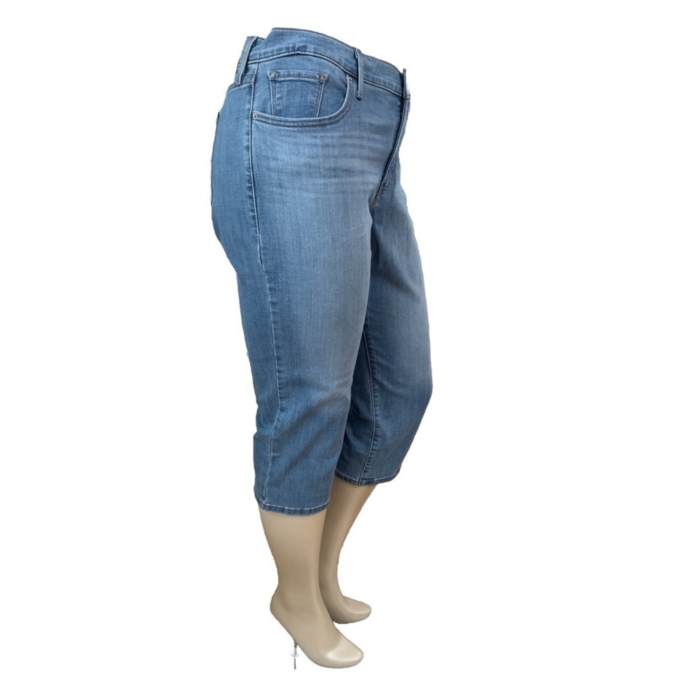 NWT Levi’s Shaping Capri Jeans 311 Stretch Smoothing Tummy Panel 10  14 20W New - Picture 8 of 11